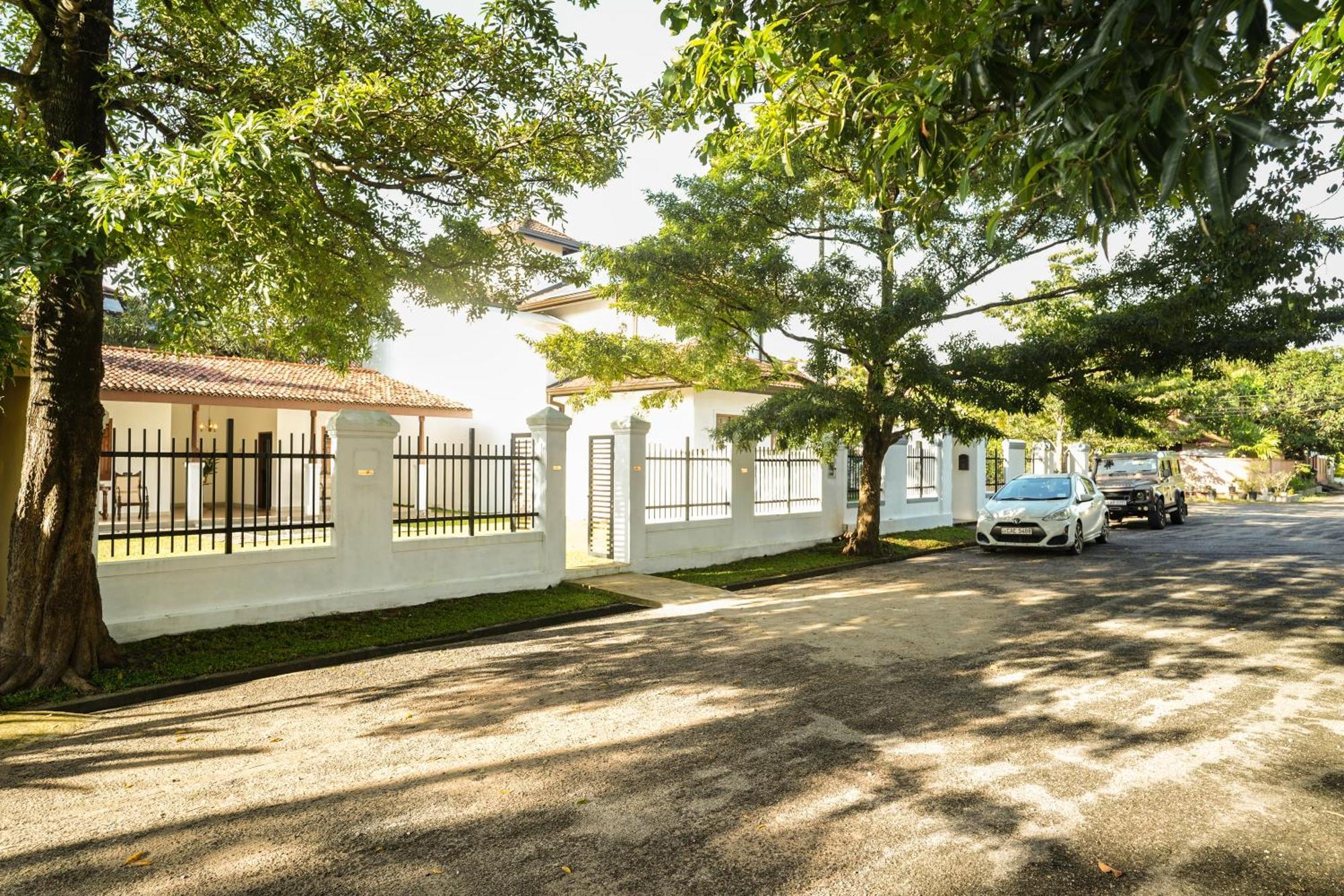 Summer House - Private Villa Close To International Airport Bia Ja-Ela Luaran gambar